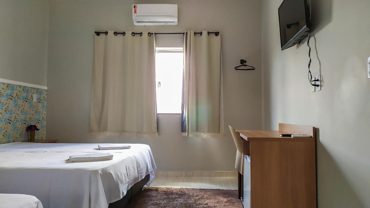 Pouso Oliveira Suites São João Batista do Glória Exteriör bild