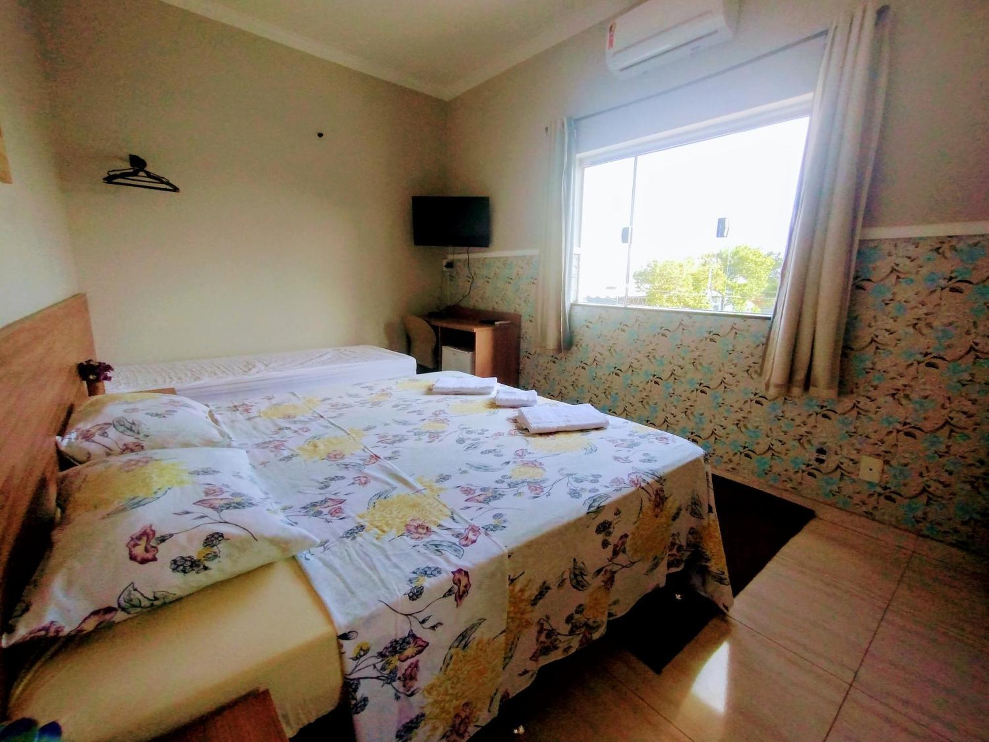 Pouso Oliveira Suites São João Batista do Glória Exteriör bild