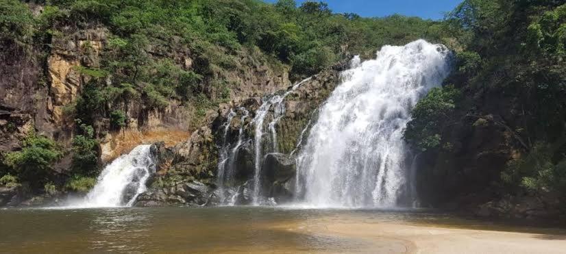 Pouso Oliveira Suites São João Batista do Glória Exteriör bild