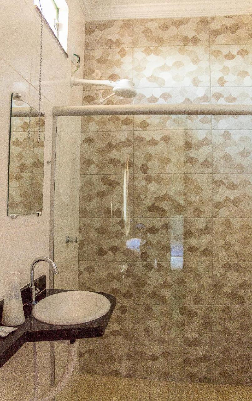 Pouso Oliveira Suites São João Batista do Glória Exteriör bild